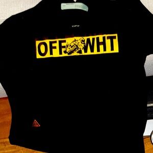Off white 2017 shirts before the designer died .